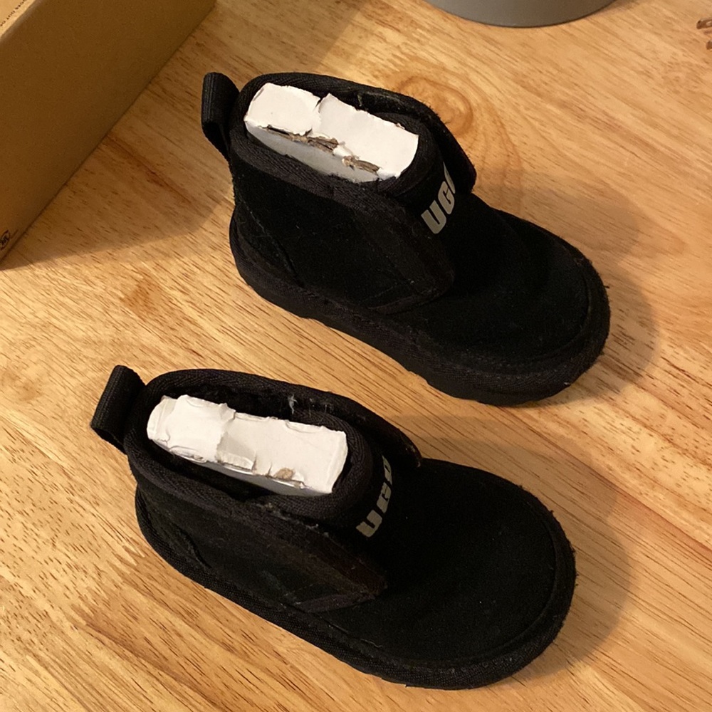 Uggs For Toddlers - Picture 2 of 4